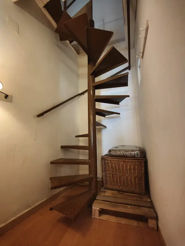 Escalera de caracol, otro ángulo